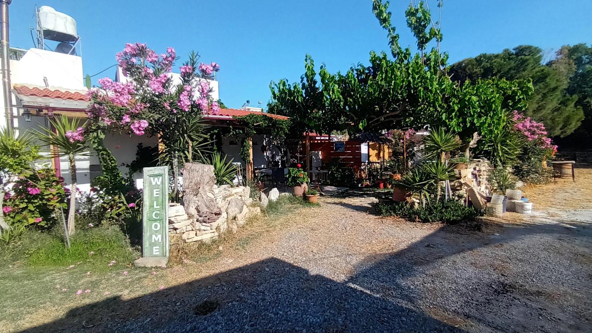 Happy Glamping Campsite Kalamaki (Heraklion)